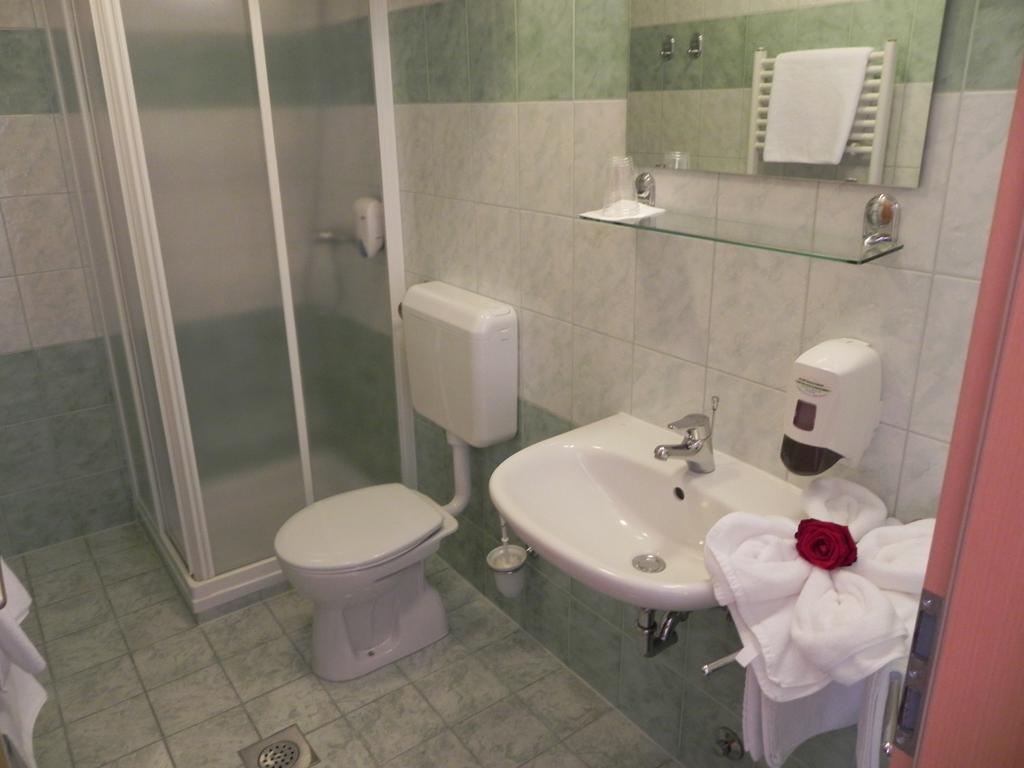 Motel Majolka Ptuj Habitación foto